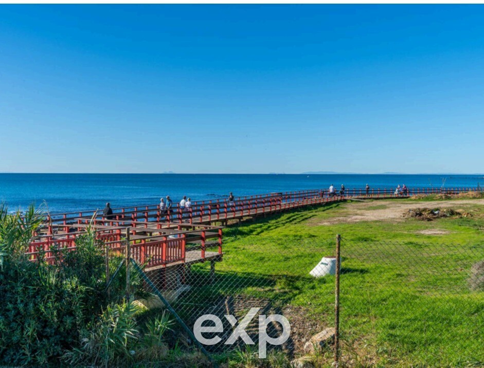 MIT TOURISMUSLIZENZ Eigener Strandzugang, 2-Zimmerwohnung mit Meerblick in Mijas (Costa del Sol)