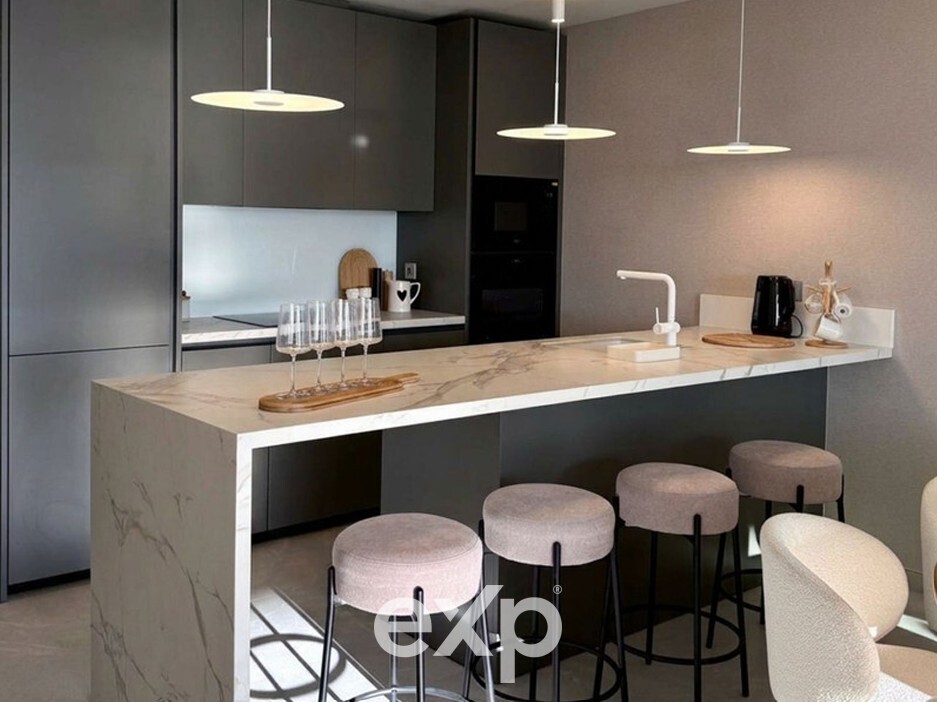 Luxuriöse 2-Zimmer-Wohnung mit Meer- und Bergblick in El Higuerón, Fuengirola