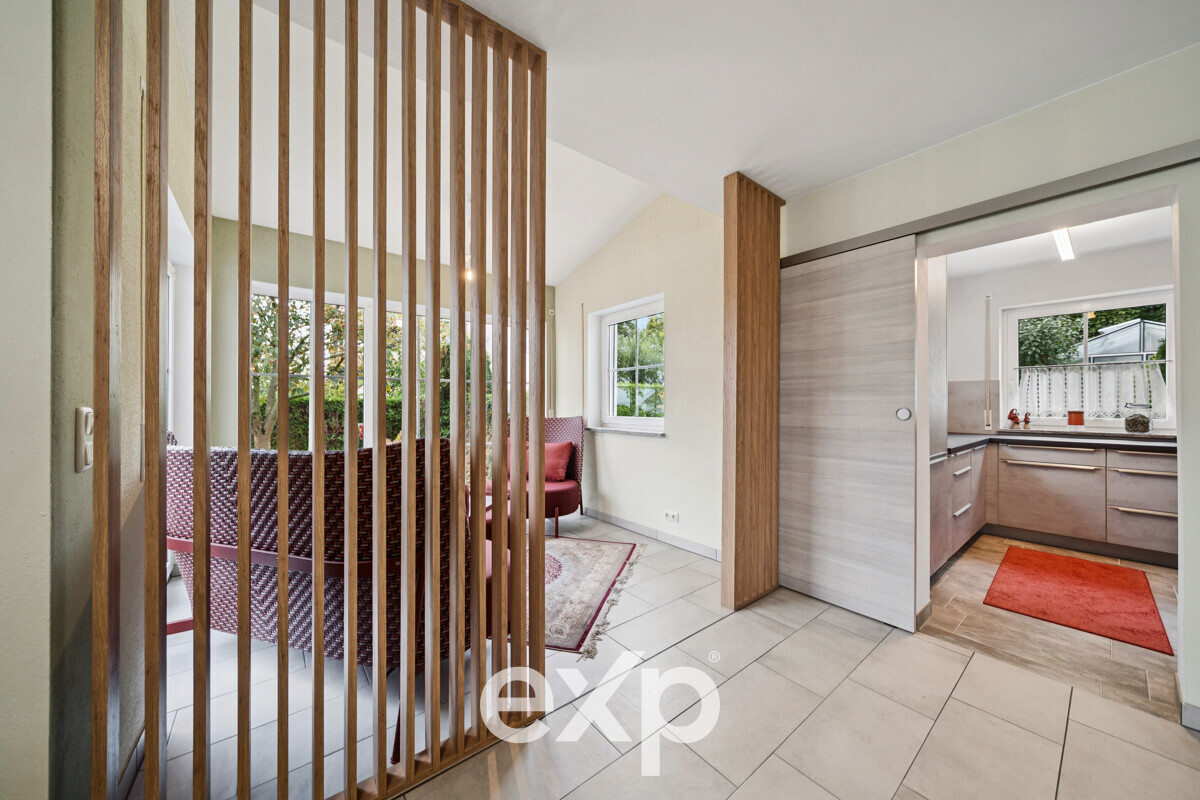 Modernized Two-Family House with Winter Garden & New Heating System (2025) on Usufruct Basis 3