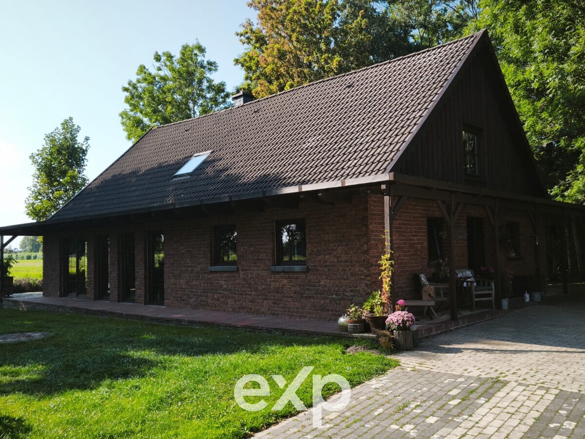 Resthof zu verkaufen in Stadland / Norderschwei, Norderschweier Strasse 13, 26936 Stadland / Norderschwei, 180 m²
