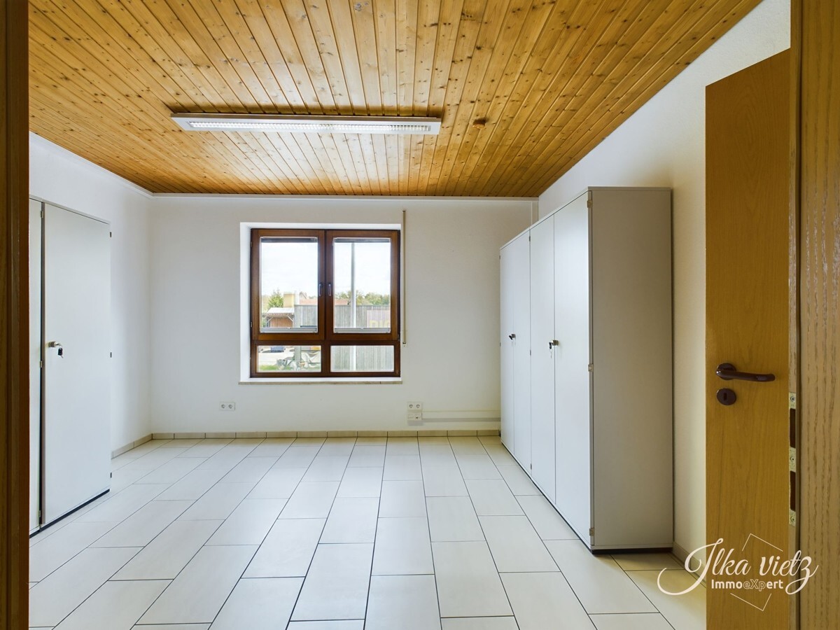 Etage zu mieten in Ummendorf, Riedweg 2, 88444 Ummendorf, 120 m²