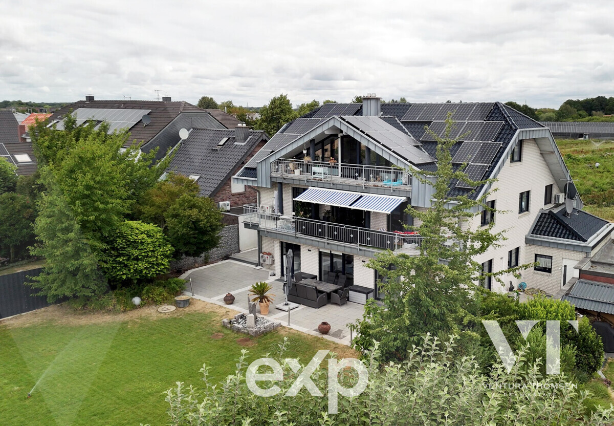 Villa zu verkaufen in Mönchengladbach / Wickrath-Mitte, Am Tömp 79, 41189 Mönchengladbach / Wickrath-Mitte, 376 m²