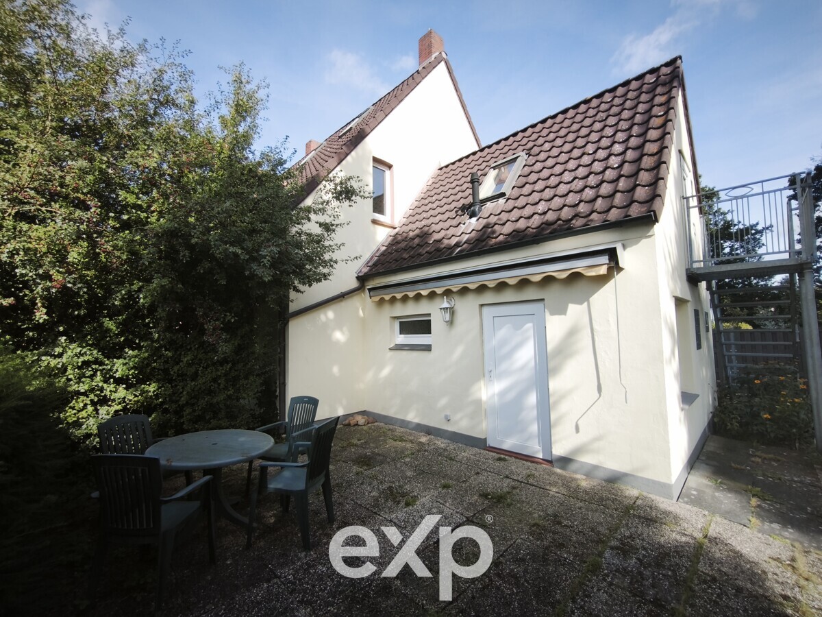 two-family house for sale in Oldenburg / Osternburg, Warnsweg 55, 26135 Oldenburg / Osternburg, 160 m²