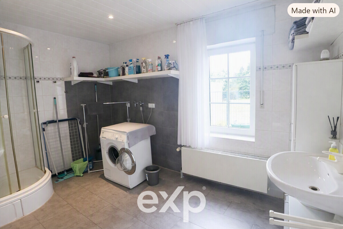 Wohn- und Geschäftshaus zu verkaufen in Barntrup, Im Kälbertal 32, 32683 Barntrup, 200 m²