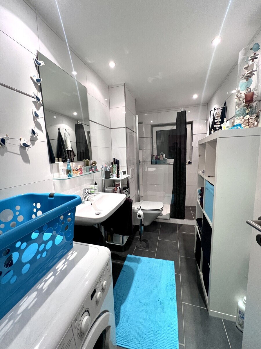 Etage zu verkaufen in Wiesbaden / Medenbach, Oberbergstraße 41, 65207 Wiesbaden / Medenbach, 73 m²