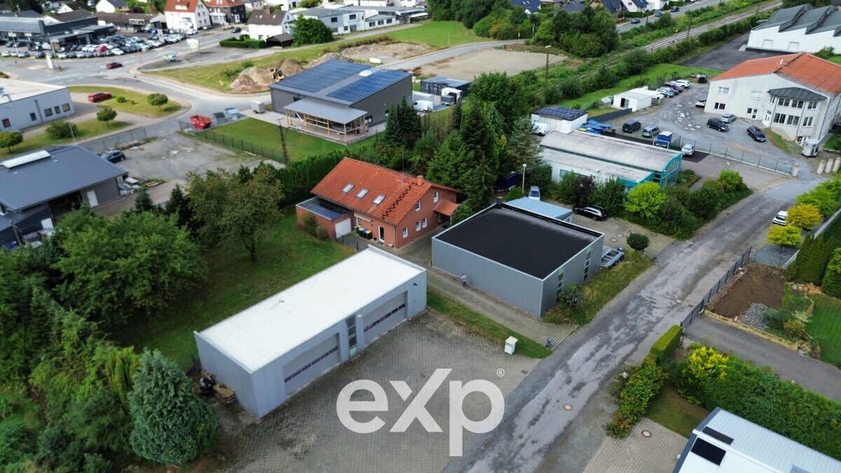 hall for sale in Barntrup, Im Kälbertal 32, 32683 Barntrup, 210 m²