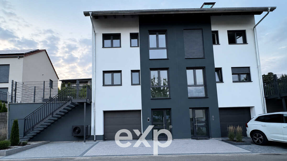 Doppelhaushälfte zu verkaufen in Hünfeld, Keltenstrasse 3, 36088 Hünfeld, 140 m²