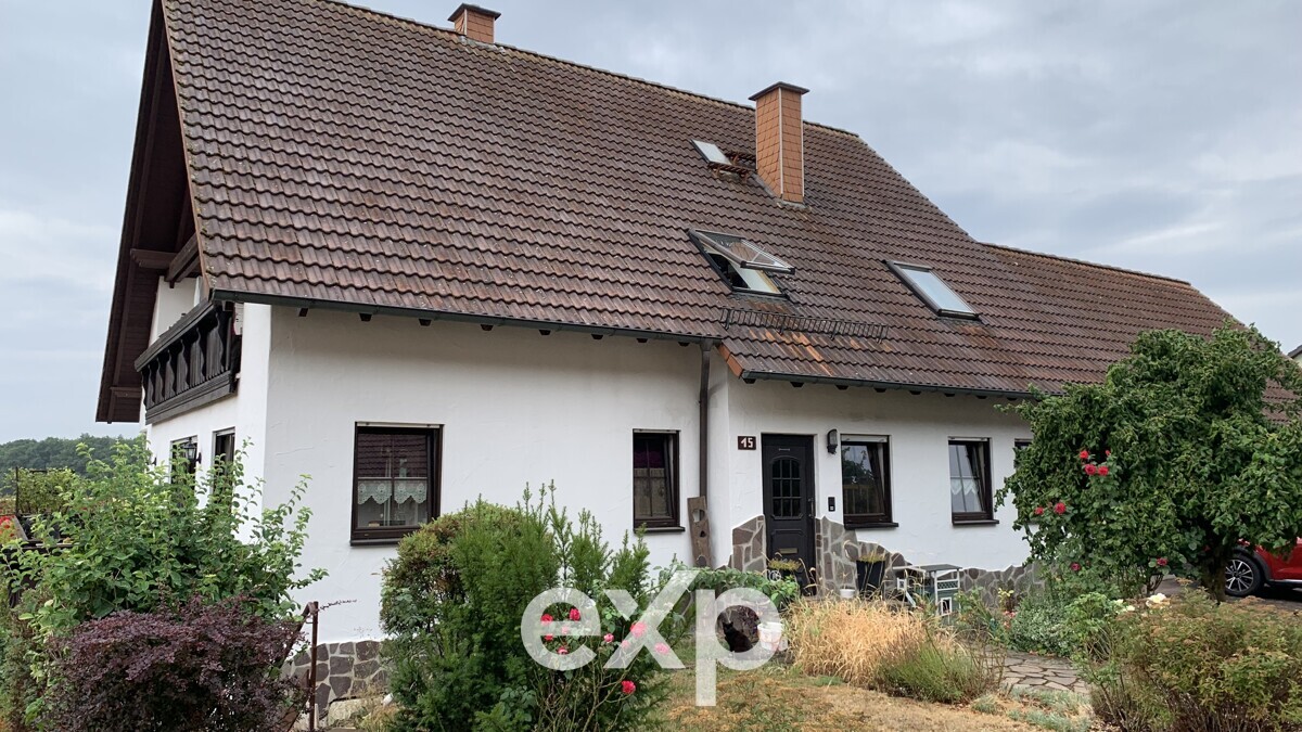 two-family house for sale in Münnerstadt, Hohner Weg 15, 97702 Münnerstadt, 247 m²
