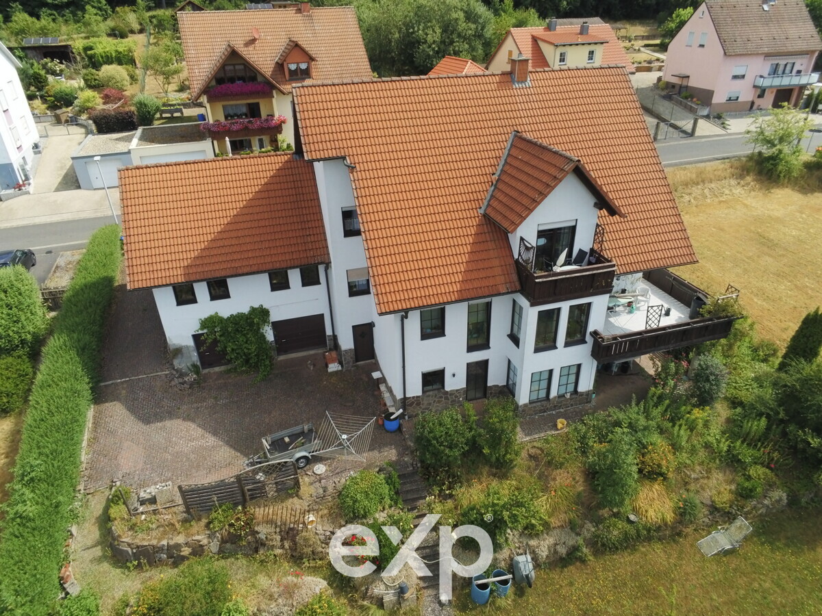 Einzigartiges Zweifamilienhaus in Münnerstadt