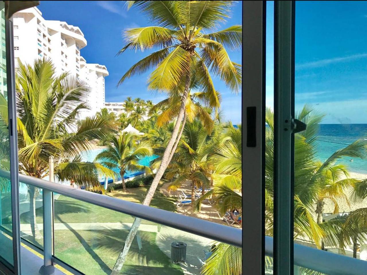 Apartamento de Lujo Frente al Mar en Marbella, Juan Dolió 🏖️