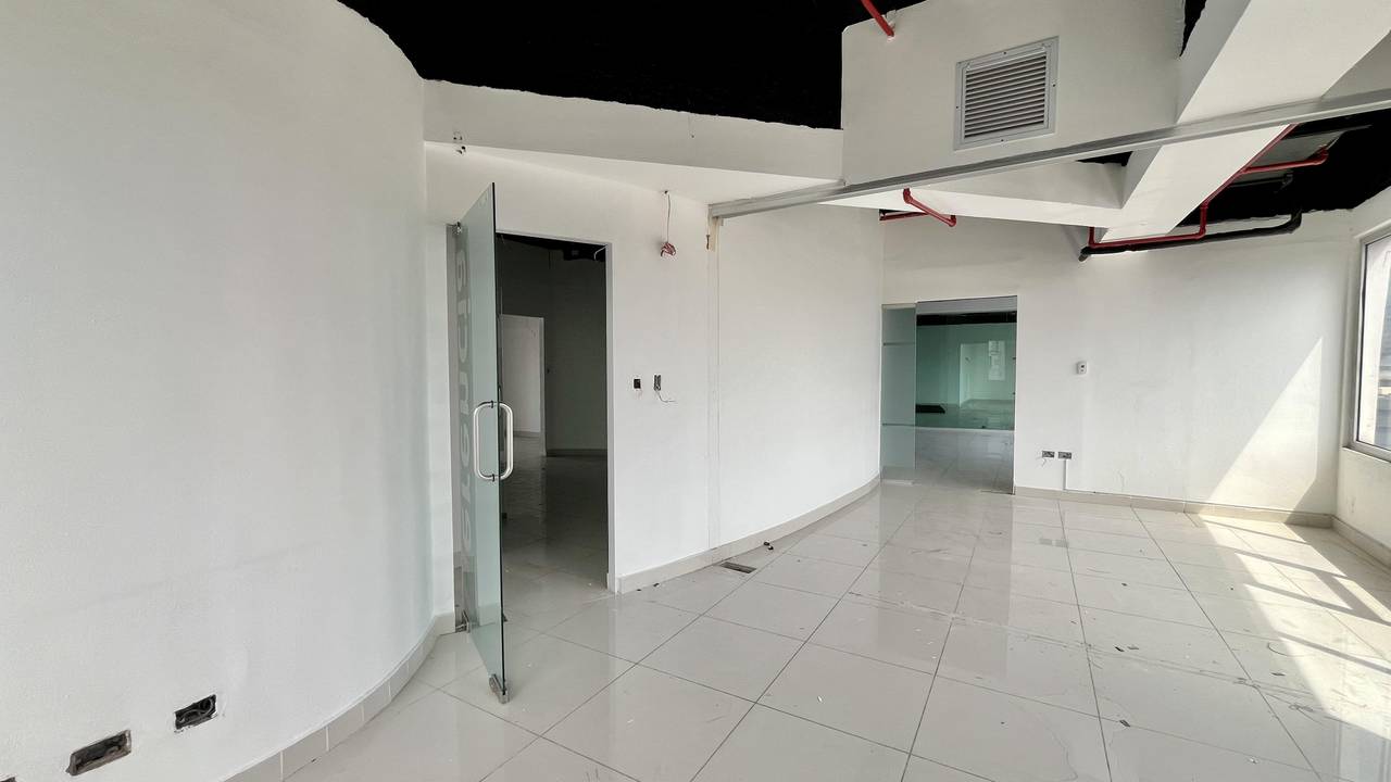 ¡Oficina en Alquiler en Piantini, Santo Domingo!