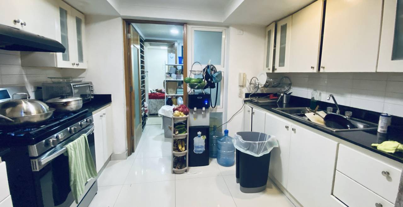 Apartamento 3 Habitaciones en Torre, Próximo a la Churchil | Venta RD