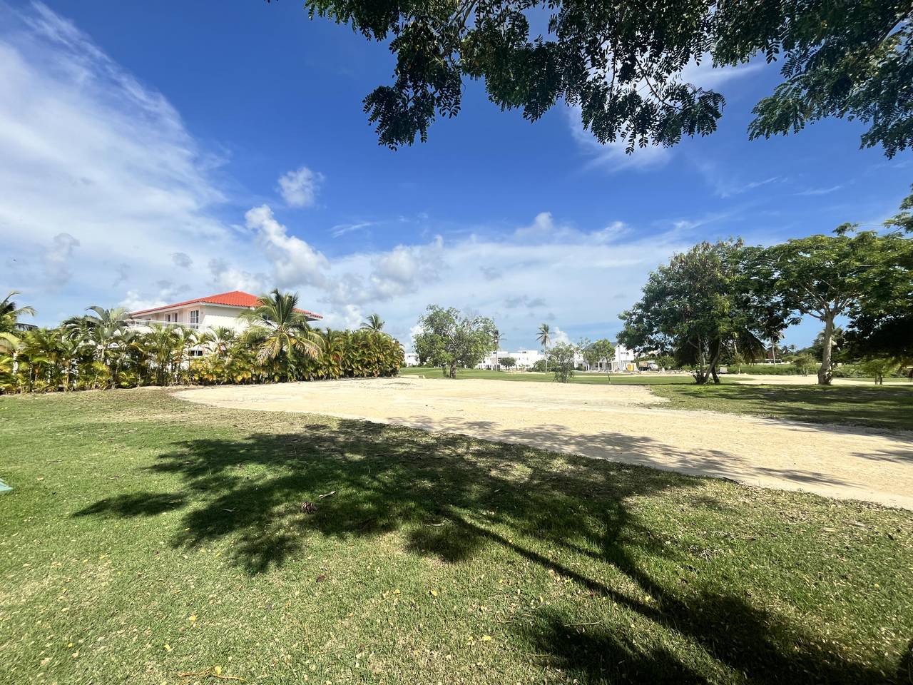 Lote en Venta en Playa nueva Romana con vista al campo de gol Profesional
