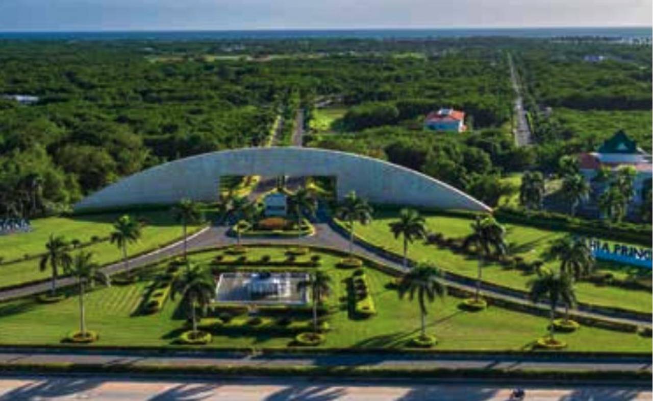 Lote en Venta en Playa nueva Romana con vista al campo de gol Profesional