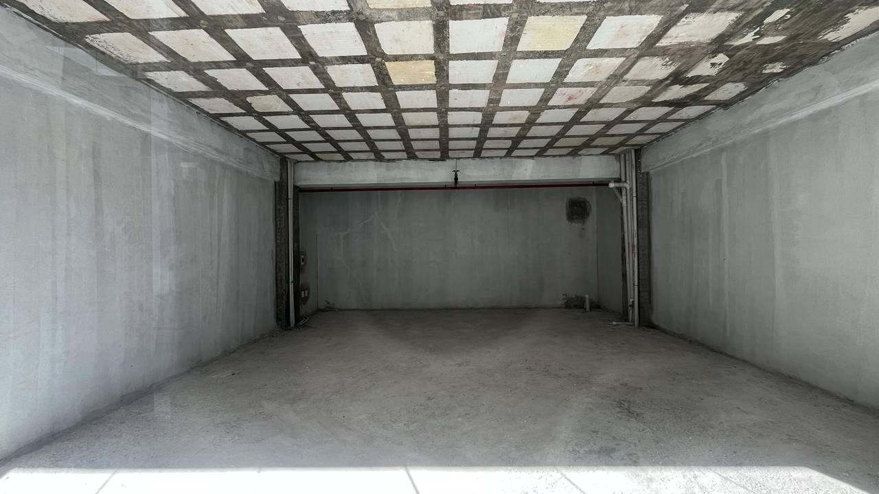 Commercial Spaces for Rent from 20 to 157 m² | Modern Plaza with High Visibility and Excellent Location 5