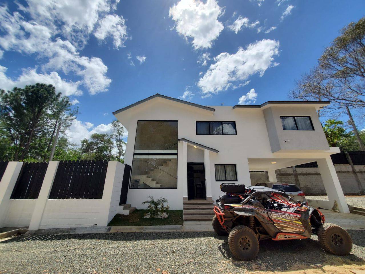 Venta de Villa de 3 habitaciones, en Santo Domingo Oeste, República Dominica.
