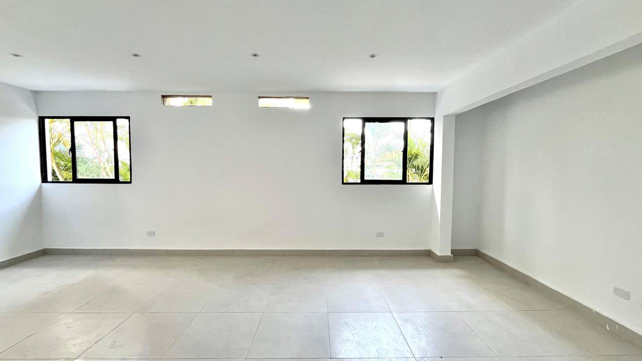 ¡Local Comercial/Oficina en Alquiler en La Julia!