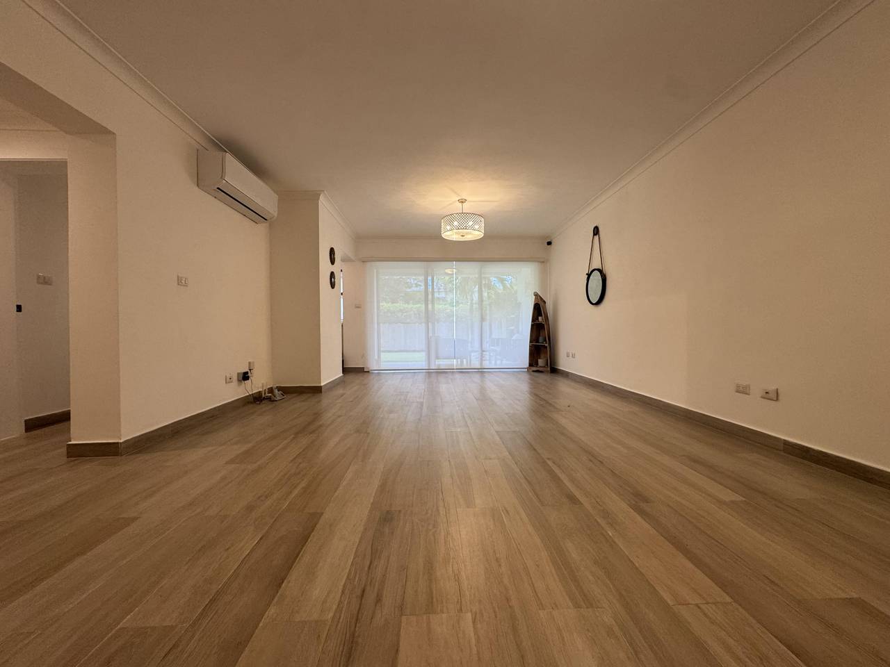 APARTAMENTO EN COCOTAL CON JARDÍN
