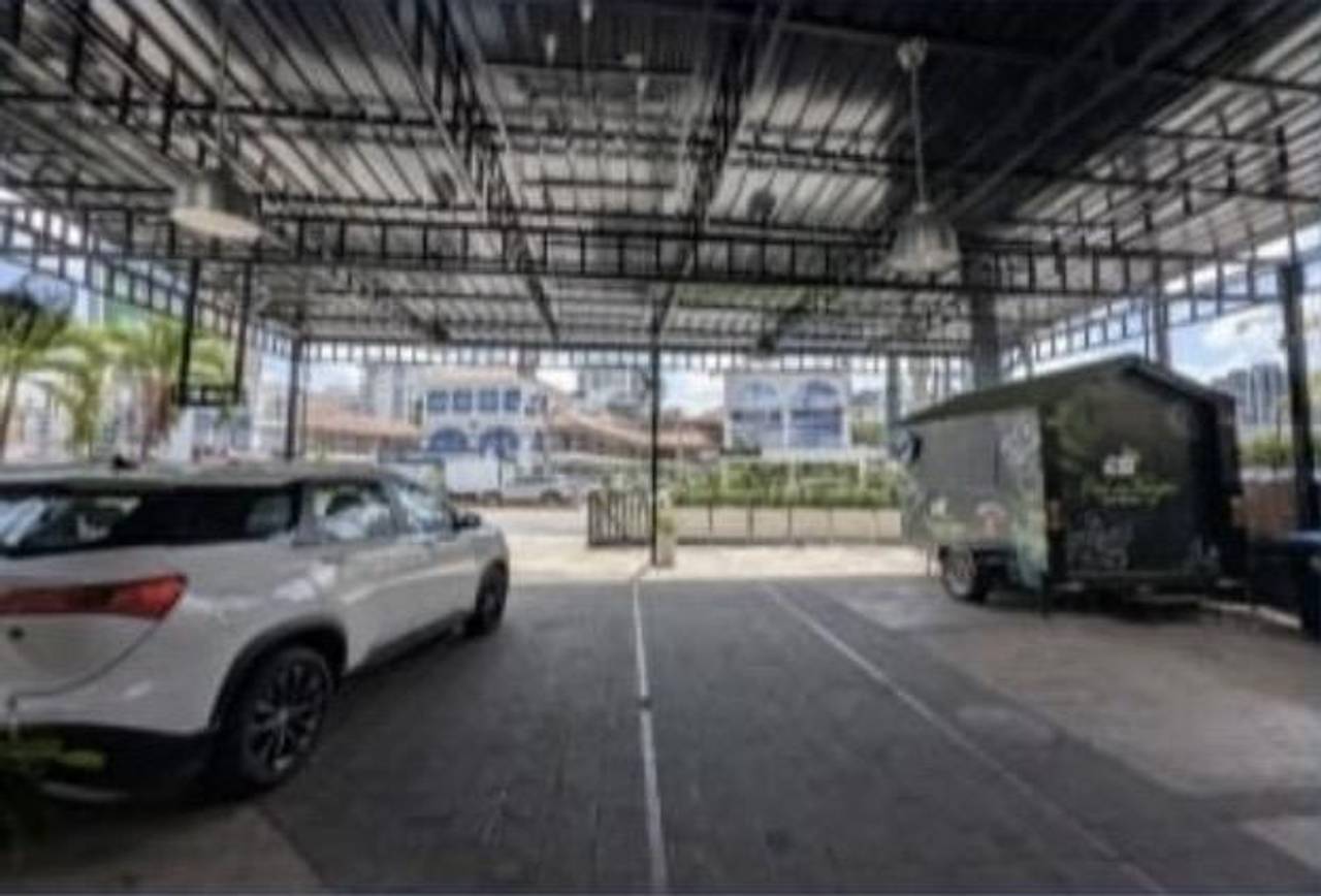 Casa solar comercial en venta de 854 m² ubicado en Piantini|Serrallés