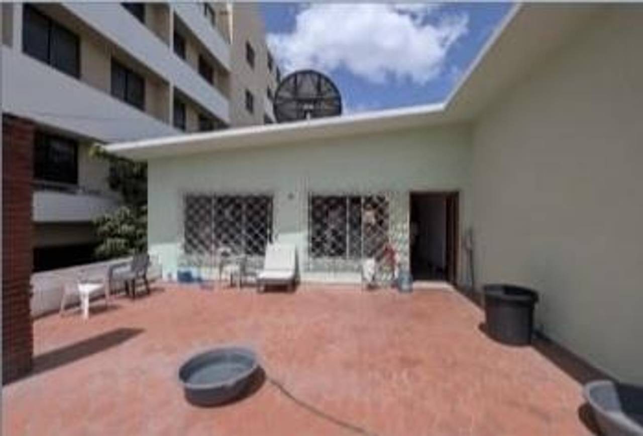 Casa solar comercial en venta de 854 m² ubicado en Piantini|Serrallés