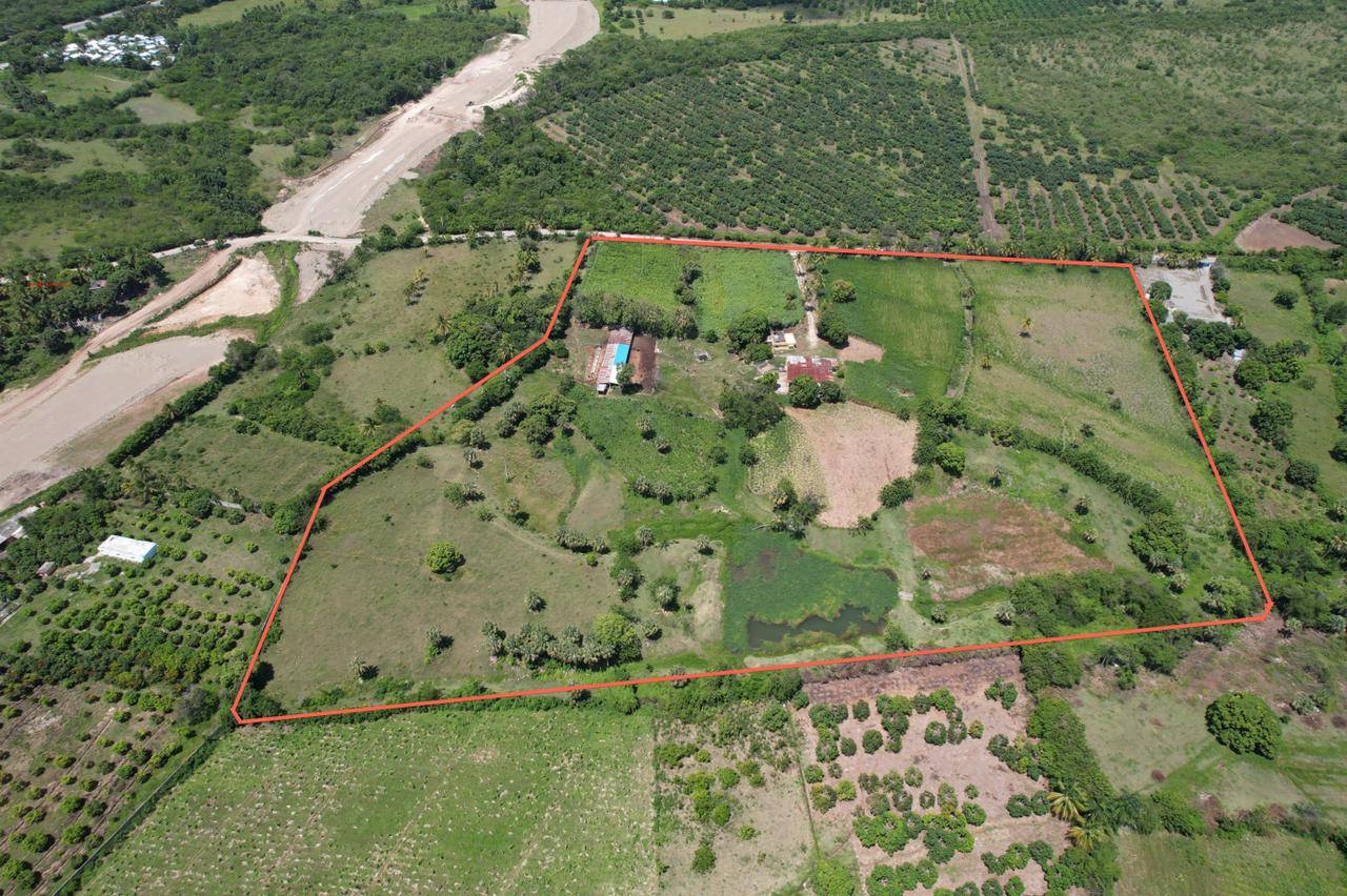 Terreno de 96,570 Metros en venta en Baní