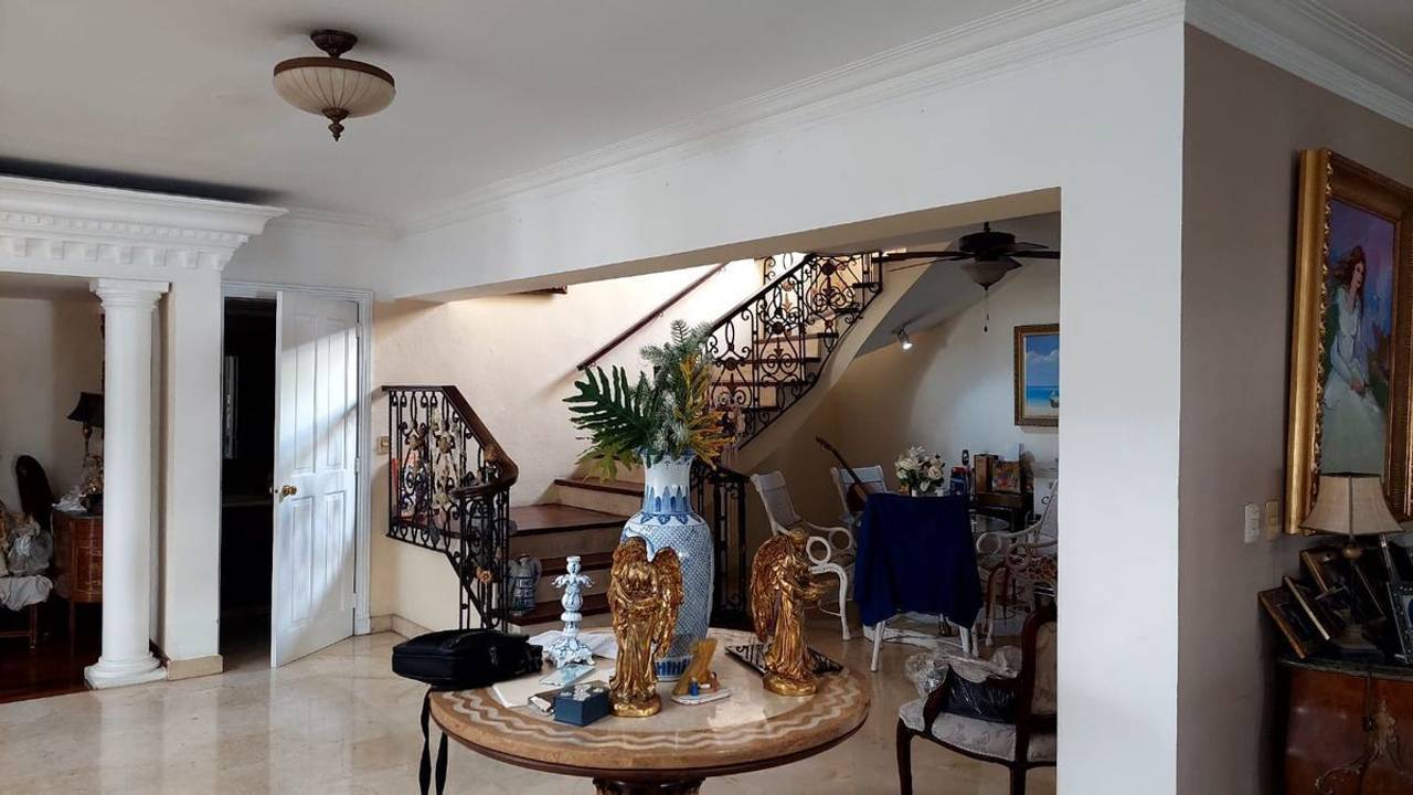 Apartamento  hab. Ensanche Naco, Santo Domingo DN, Rep. Dom.