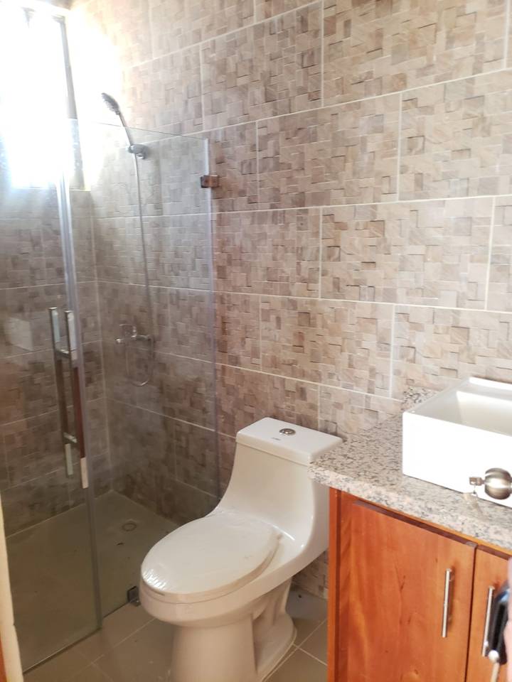 Casa de Venta Lista a estrenar en los Prados, Santiago de los Caballeros