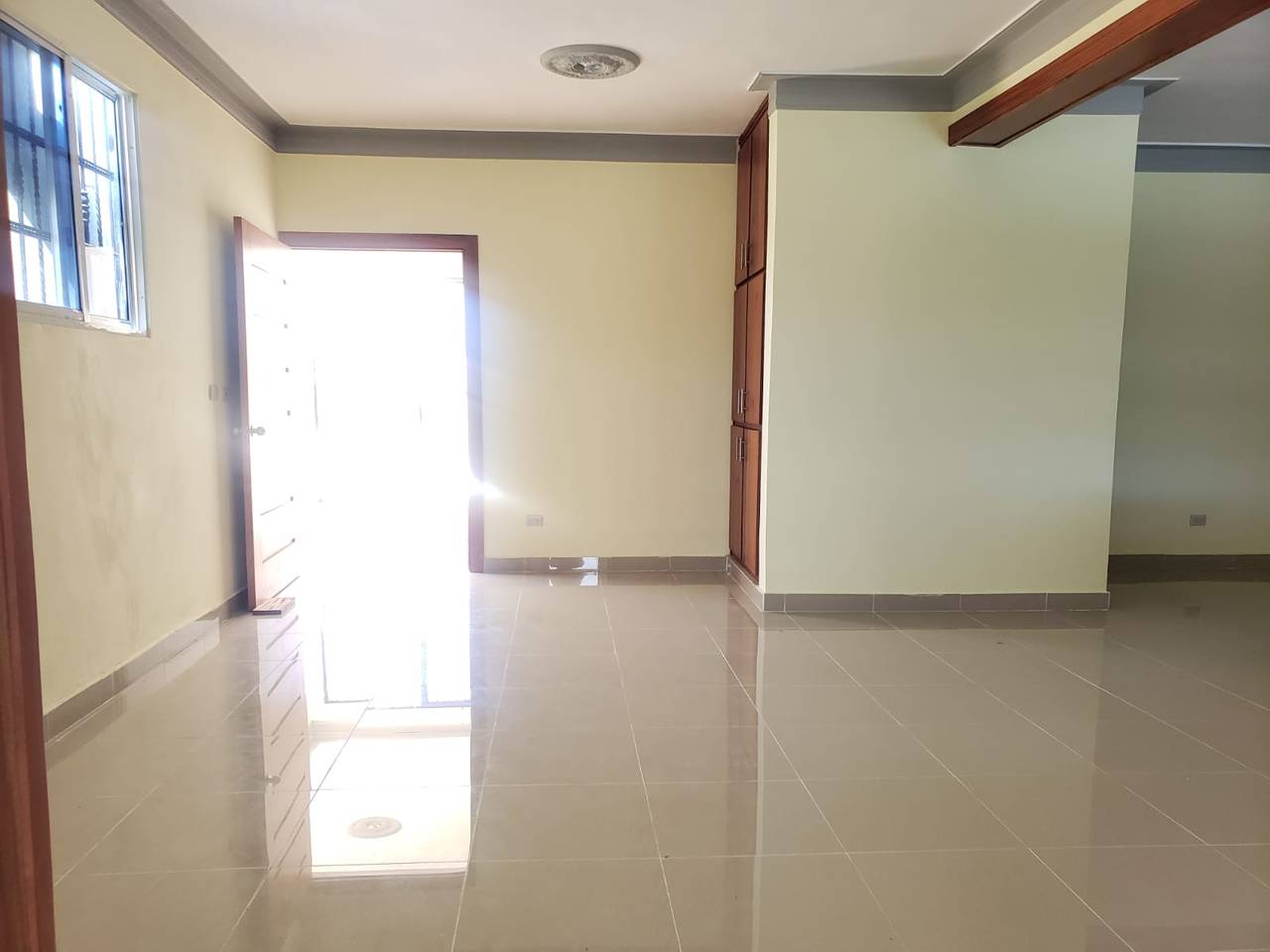 Casa de Venta Lista a estrenar en los Prados, Santiago de los Caballeros