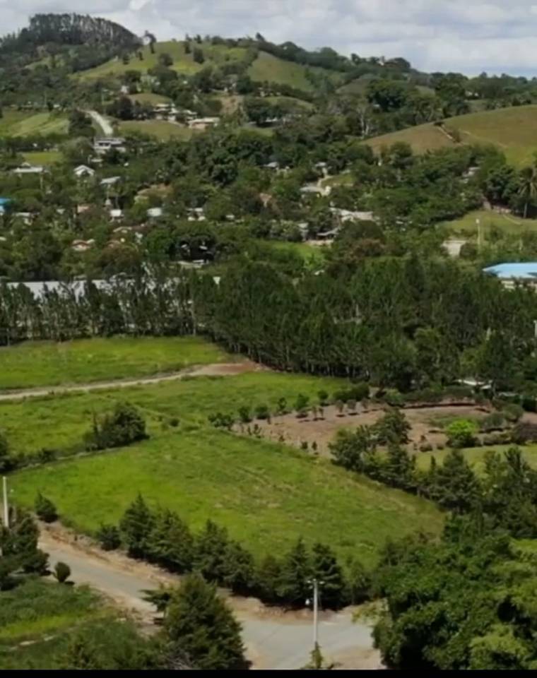 Solar de venta en proyecto cerrado.