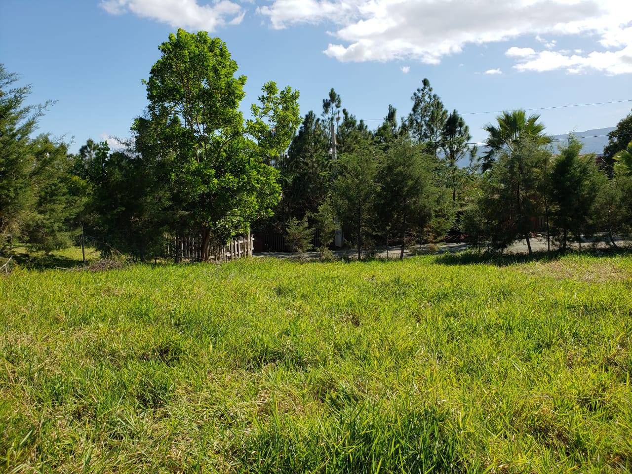 Solar de venta en proyecto cerrado.