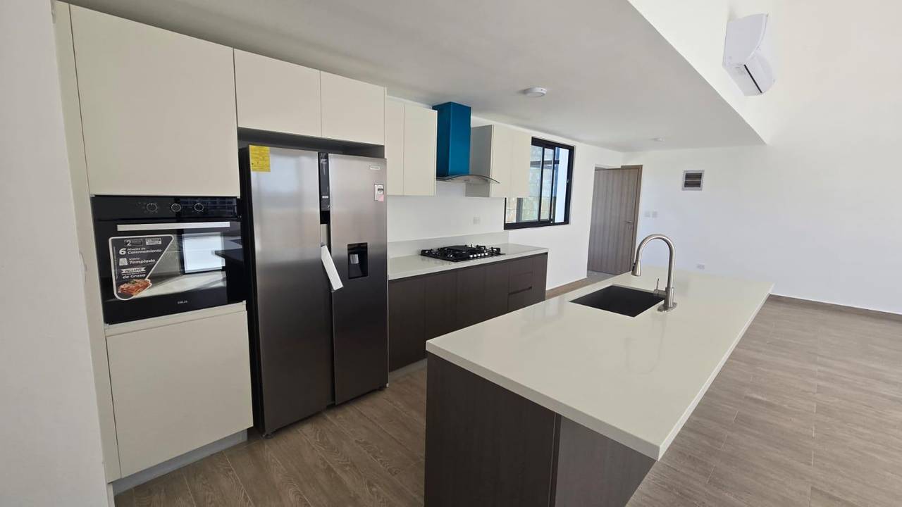 VENTA PENTHOUSE PUNTA CANA / THE BEACH
