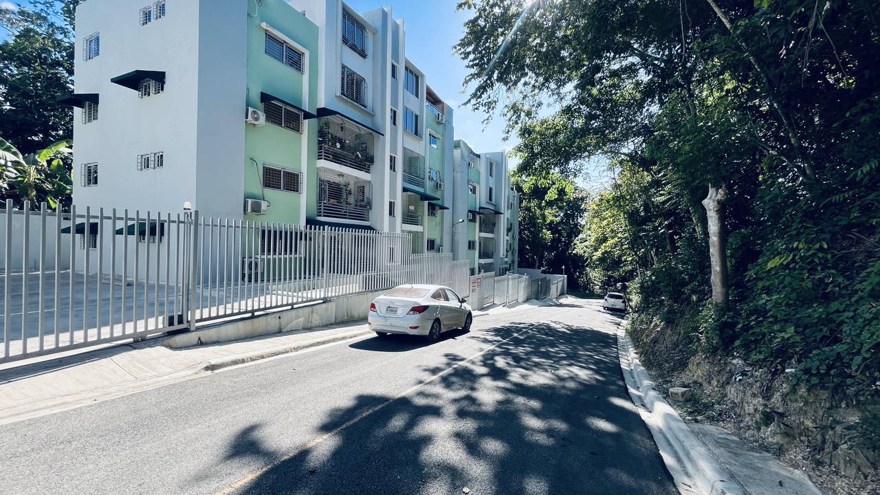 En venta solar de 1,348.91 m² ubicado en Buena Vista Arroyo Manzano