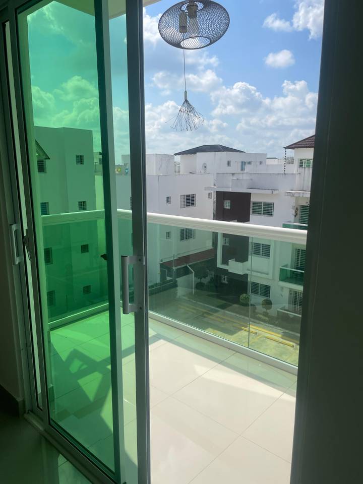 Elegante y Cómodo Penthouse en Llanos de Gurabo