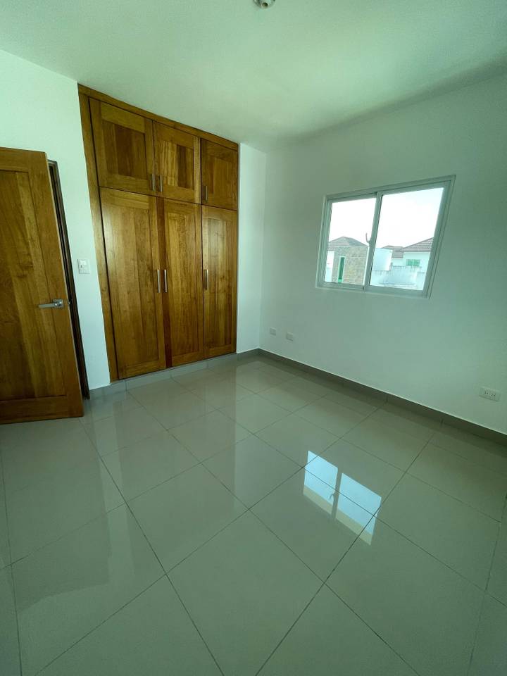 Elegante y Cómodo Penthouse en Llanos de Gurabo