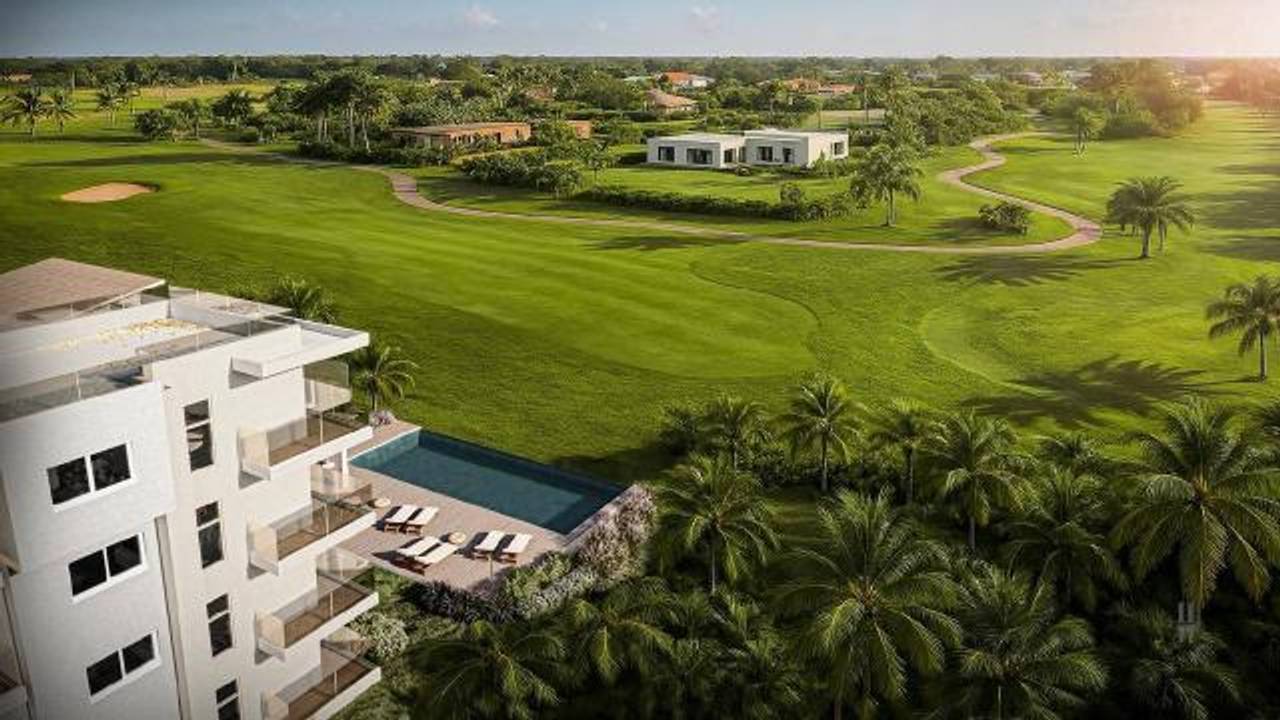 Lujo y Natural Frente al Golf