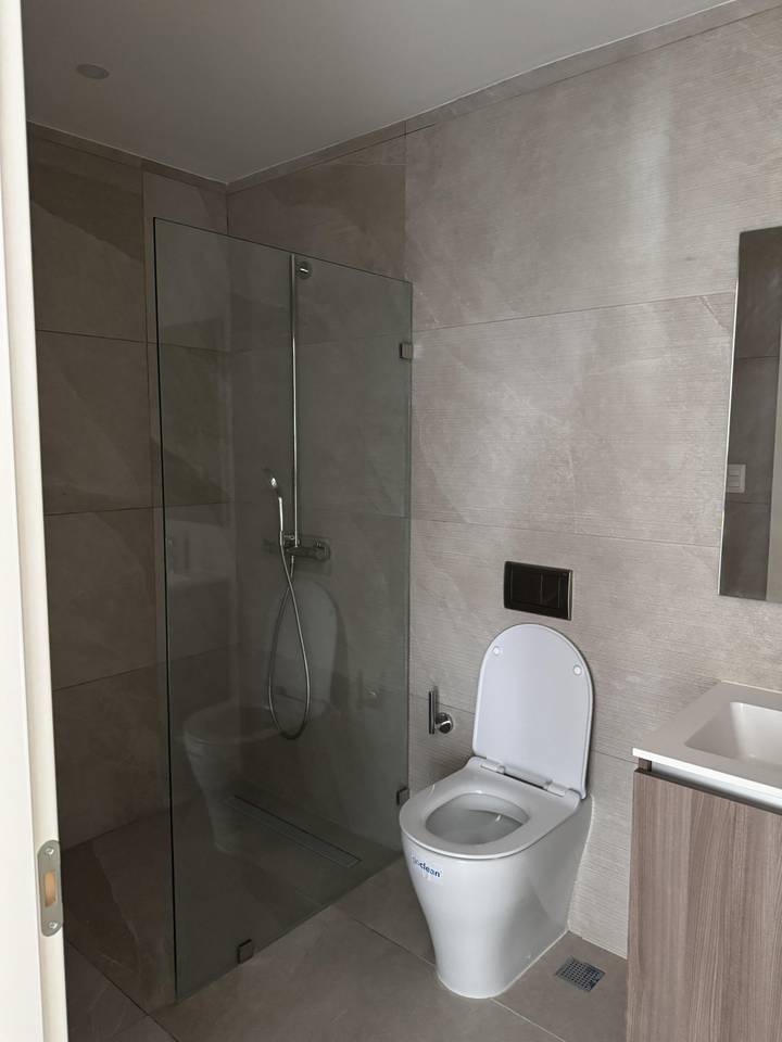 OPORTUNIDAD ÚNICA: Apartamento moderno con balcón en venta en Punta Cana, RD