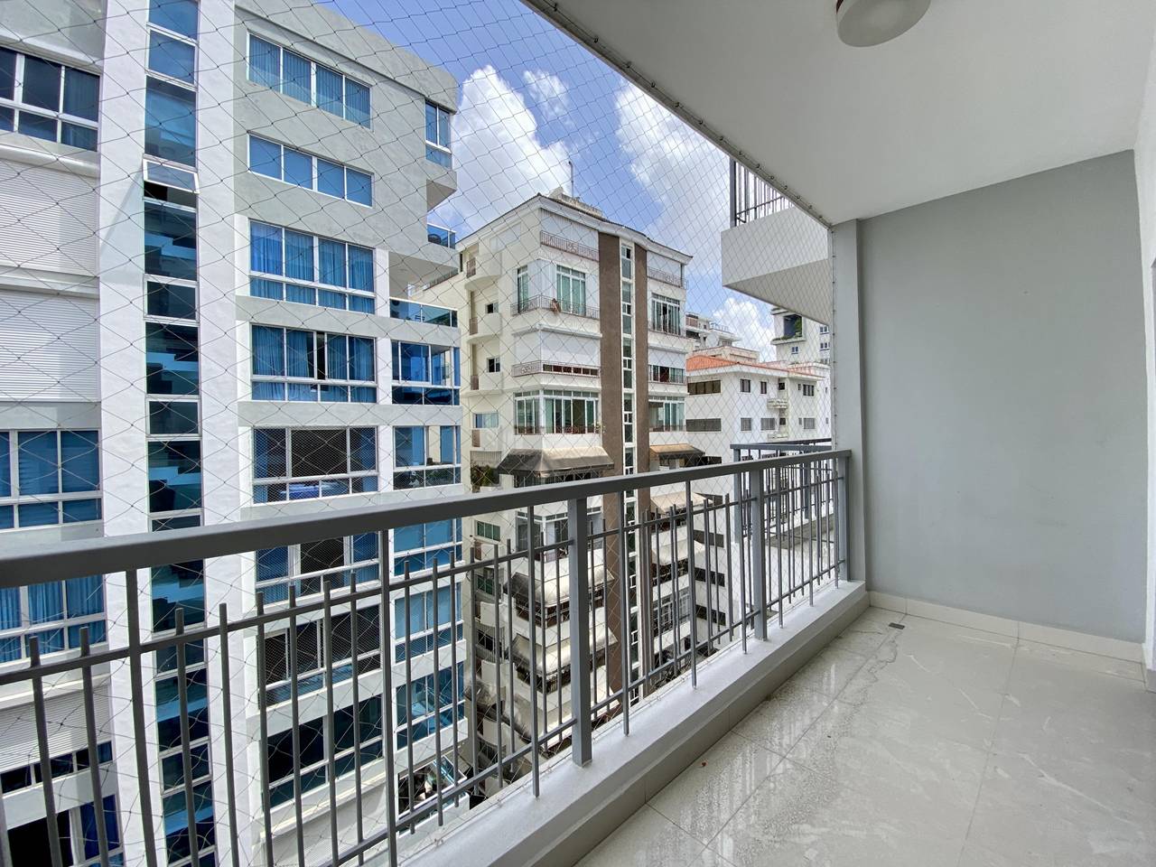 Apartamento en Venta en Piantini, Piso Alto