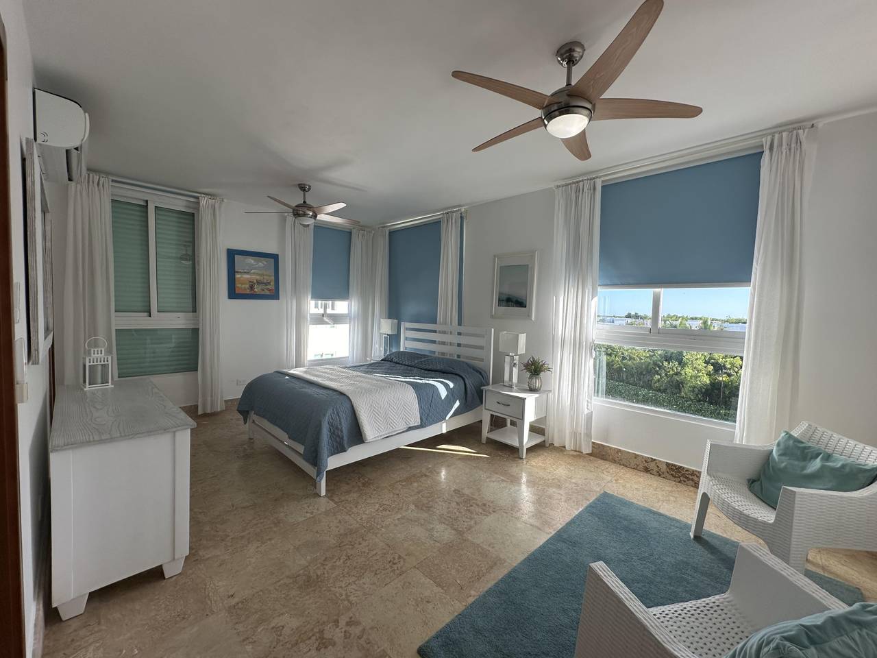 Venta de Penthouse en primera línea de playa Nueva Romana con 2 amplias terrazas