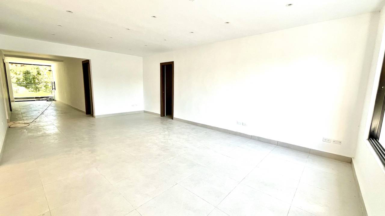 ¡Local Comercial en Alquiler en La Julia!