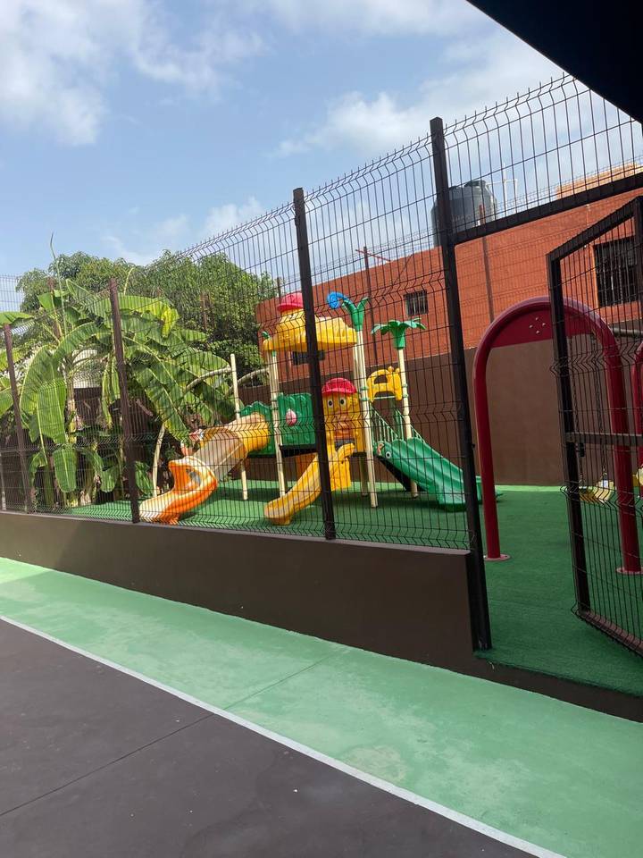 Edificios en venta en Santo Domingo Este, 744 m²