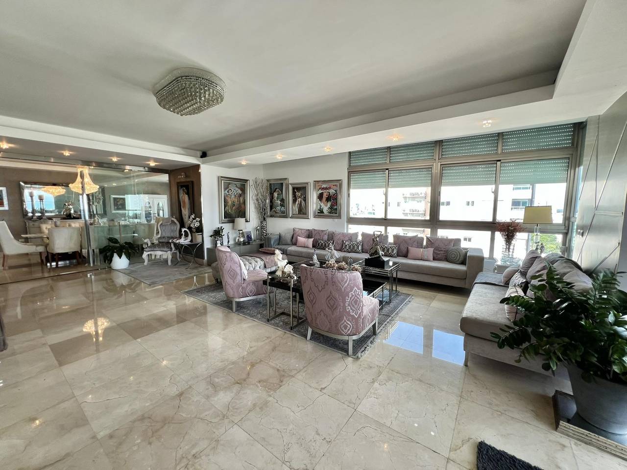 Apartamento de Lujo en Santo Domingo | 315 m², 3 Habitaciones y Amenidades