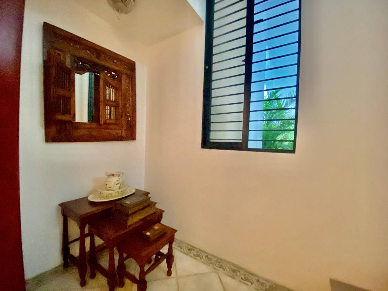 Casa en Venta en Arroyo Hondo con Piscina y Enorme Jardín