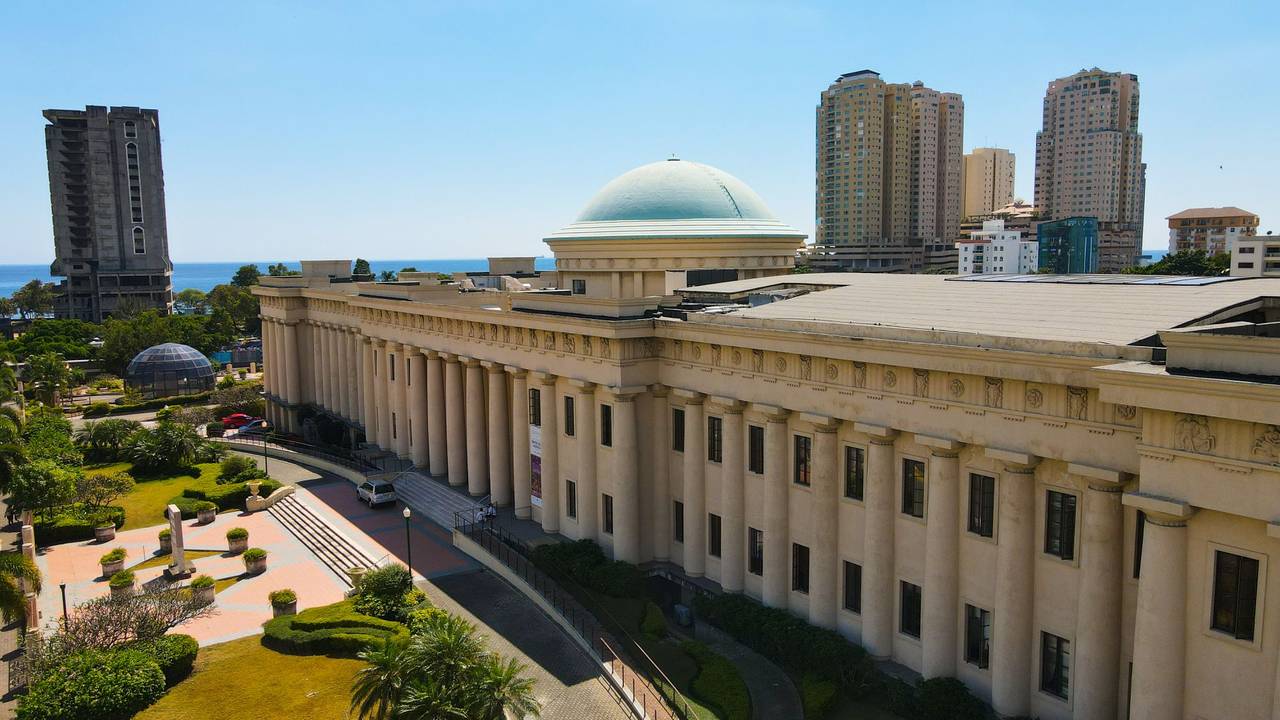 Lujoso proyecto de apartamentos cerca del malecon y Palacio de Bellas Artes