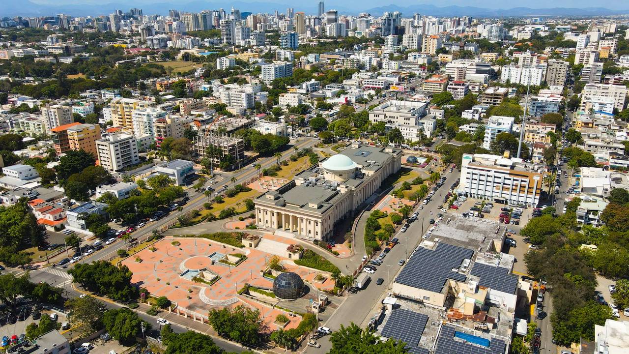 Lujoso proyecto de apartamentos cerca del malecon y Palacio de Bellas Artes