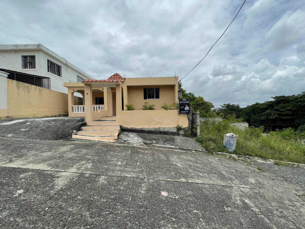 Casa en Sto Dgo Oeste Residencial Don Carlos