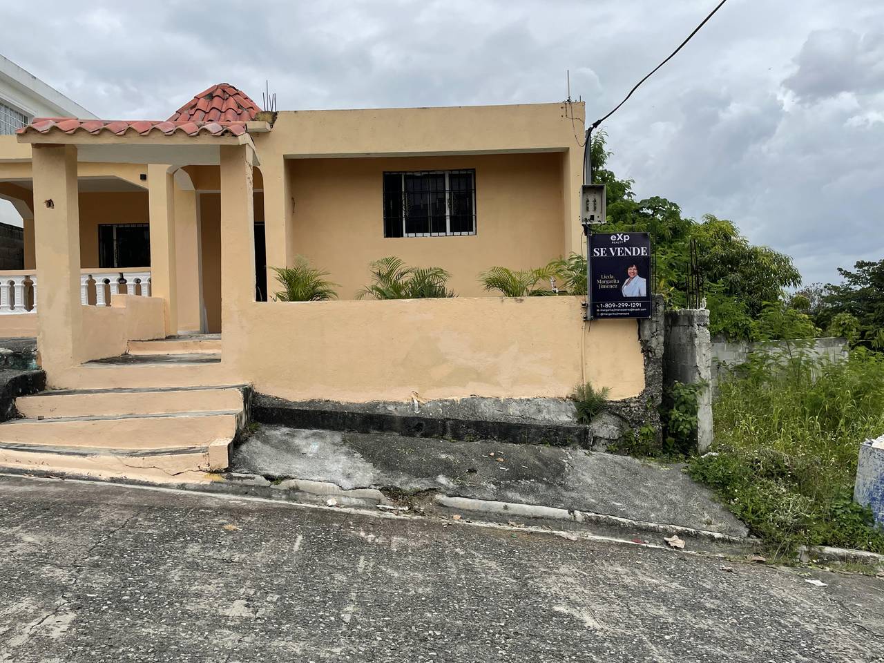 Casa en Sto Dgo Oeste Residencial Don Carlos