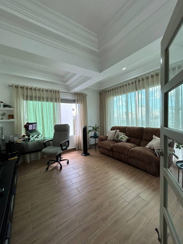 Bella vista, apartamento en alquiler finamente amueblado.
