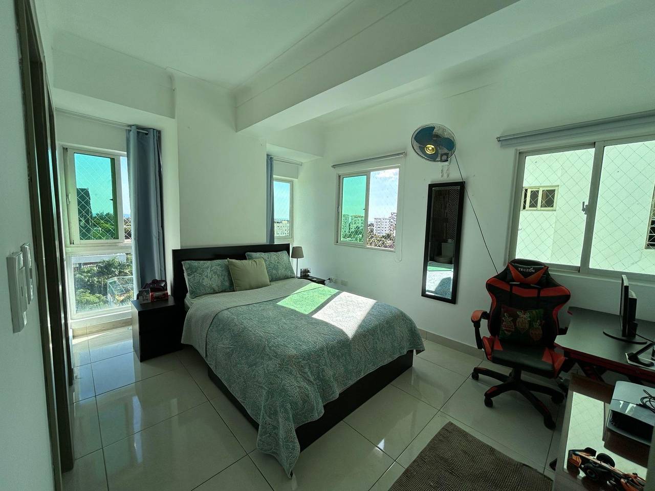 Bella vista, apartamento en alquiler finamente amueblado.