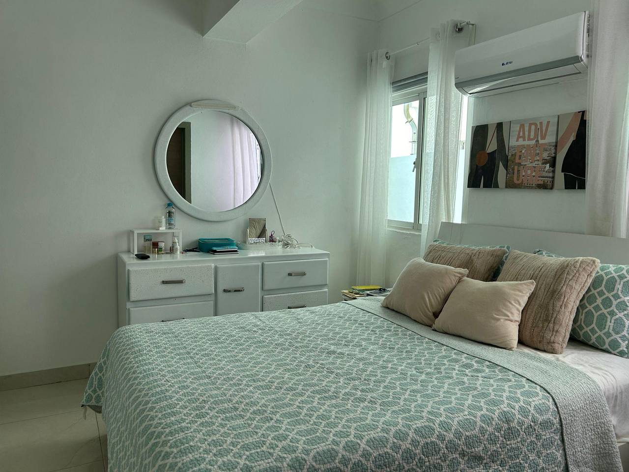 Bella vista, apartamento en alquiler finamente amueblado.