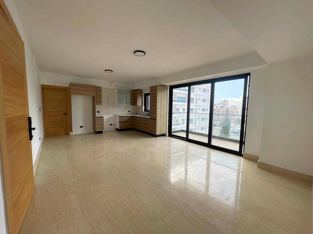 Naco, lujoso apartamento en venta en torre moderna.